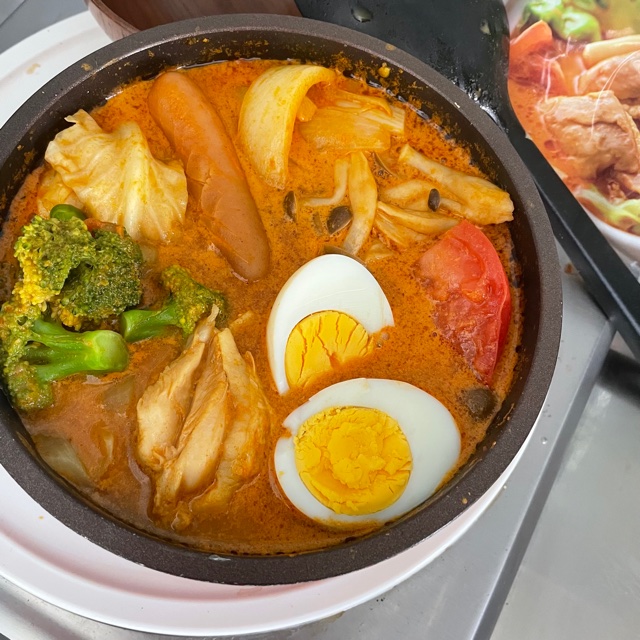 新商品 ひとり分からつくれる鍋の素 ~バターチキンカレー~