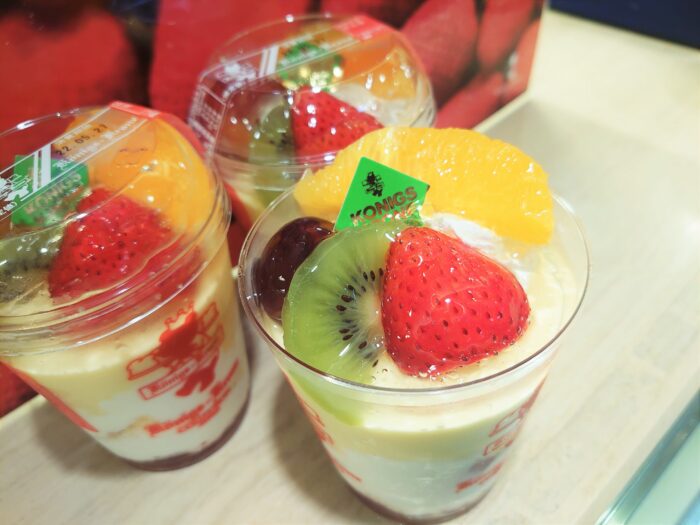 フルーツたっぷりカップケーキ“フルーツデラックス”🍰