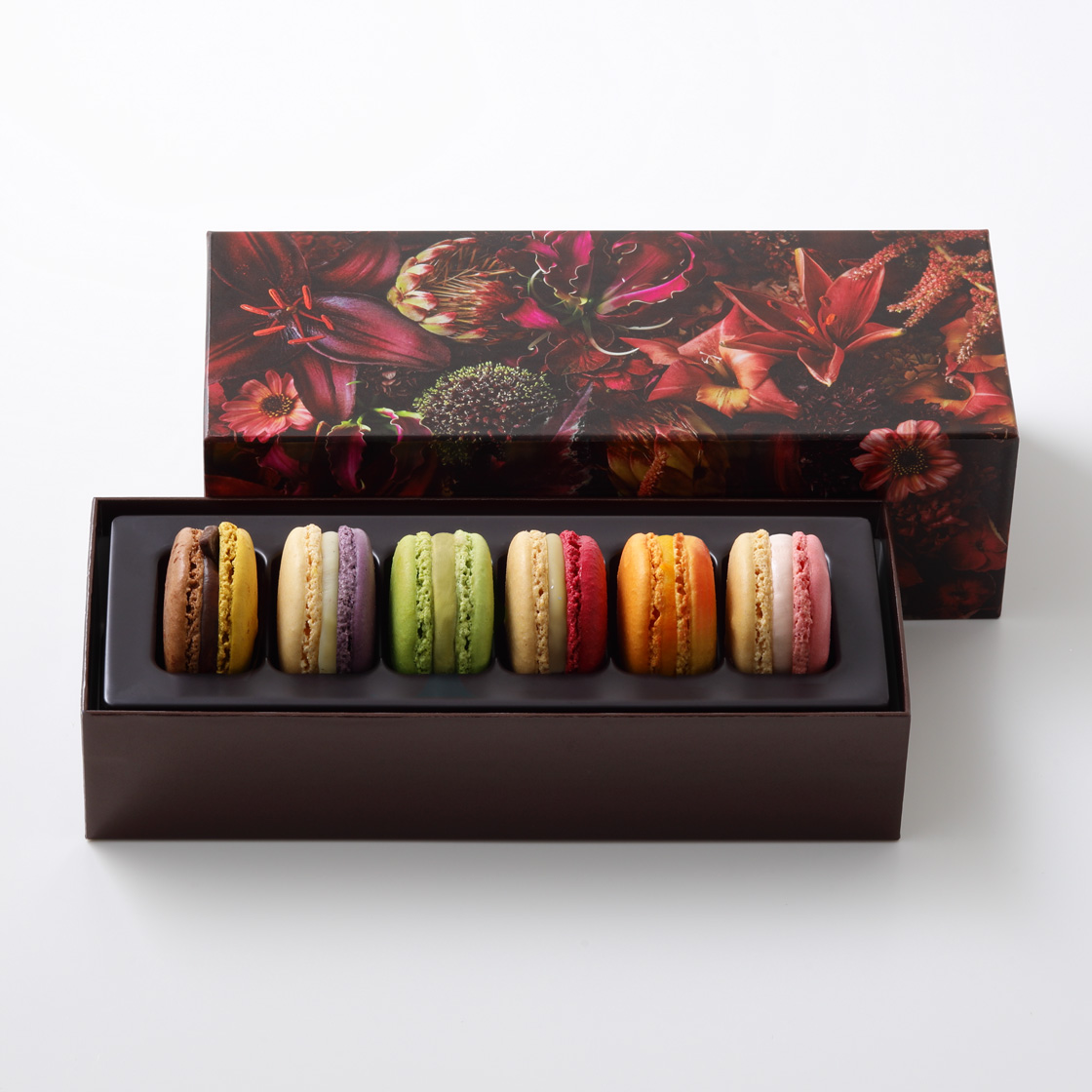 ピエール・エルメ・パリのホワイトデーマカロン🤍