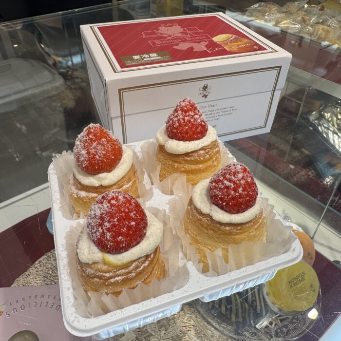 まるごと苺近日🍓