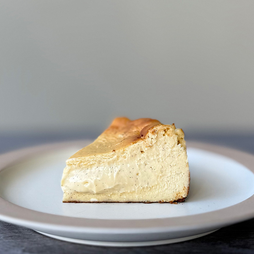 観音屋特製　バスクチーズケーキ🧀🍴